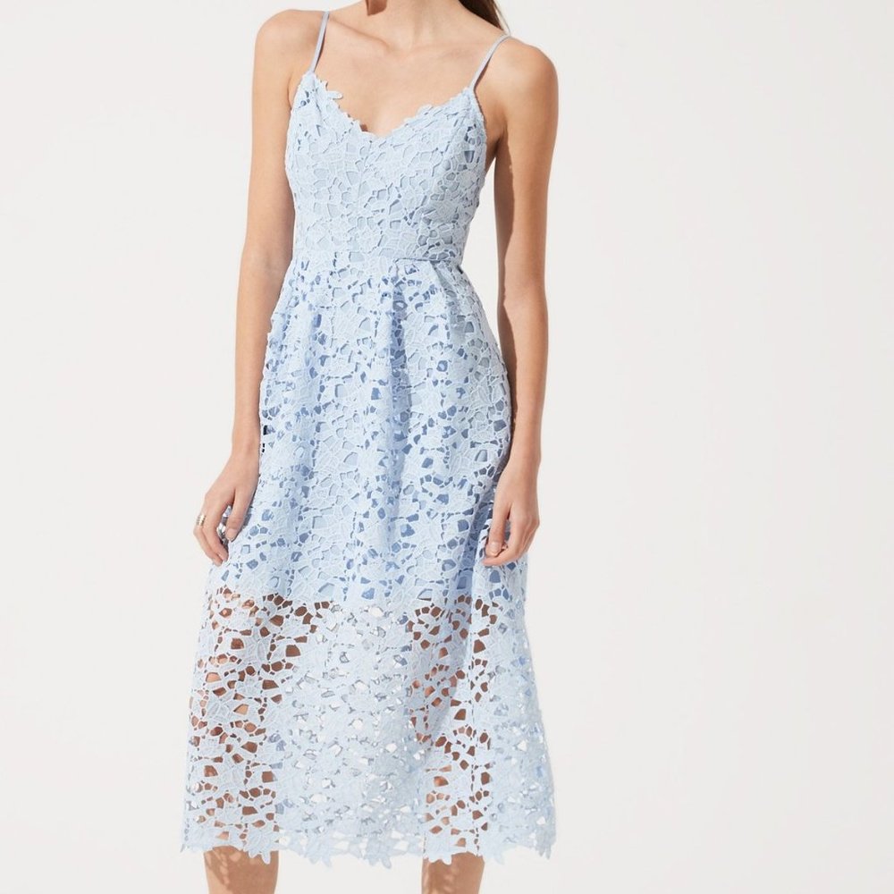 ASTR LACE A LINE MIDI DRESS
